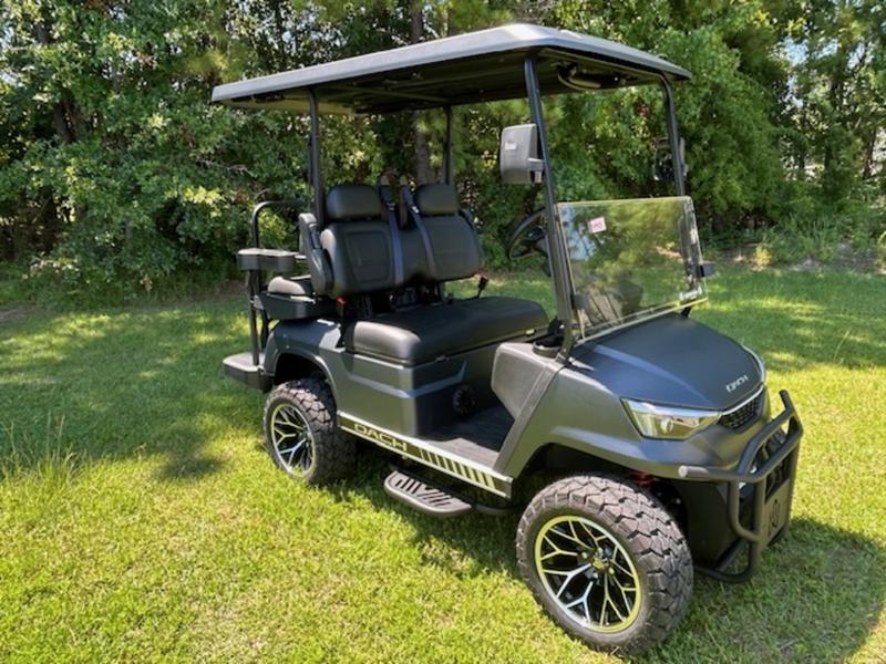 Read more about the article The Benefits of Owning a Golf Cart
