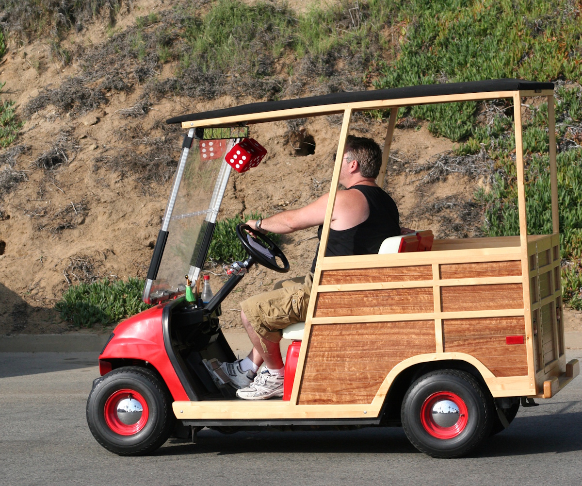 You are currently viewing Essential Golf Cart Accessories